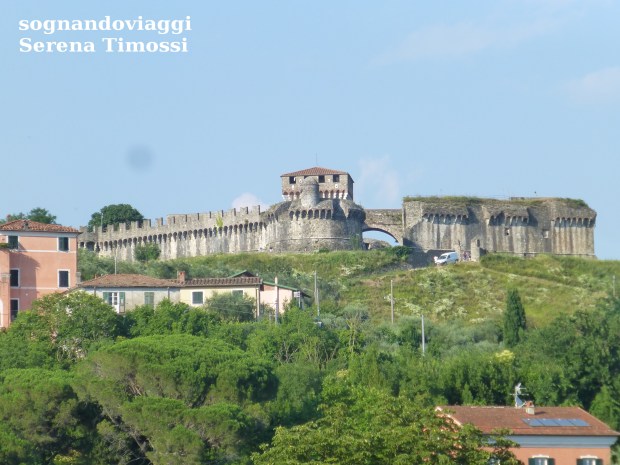 rocca di sarzanello