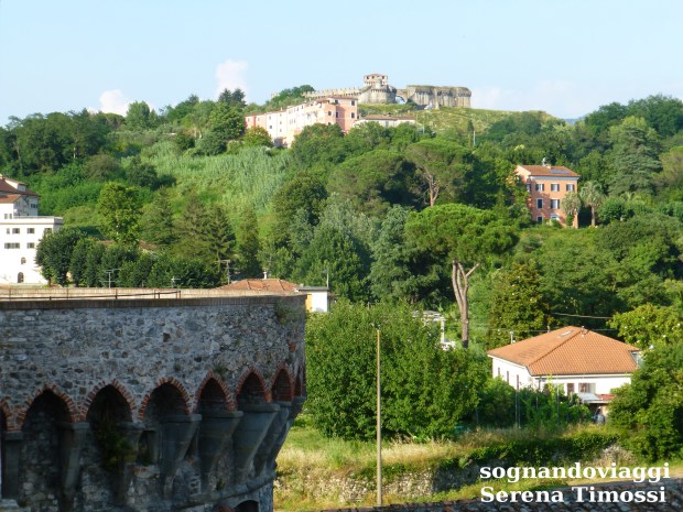 rocca-di-sarzanello