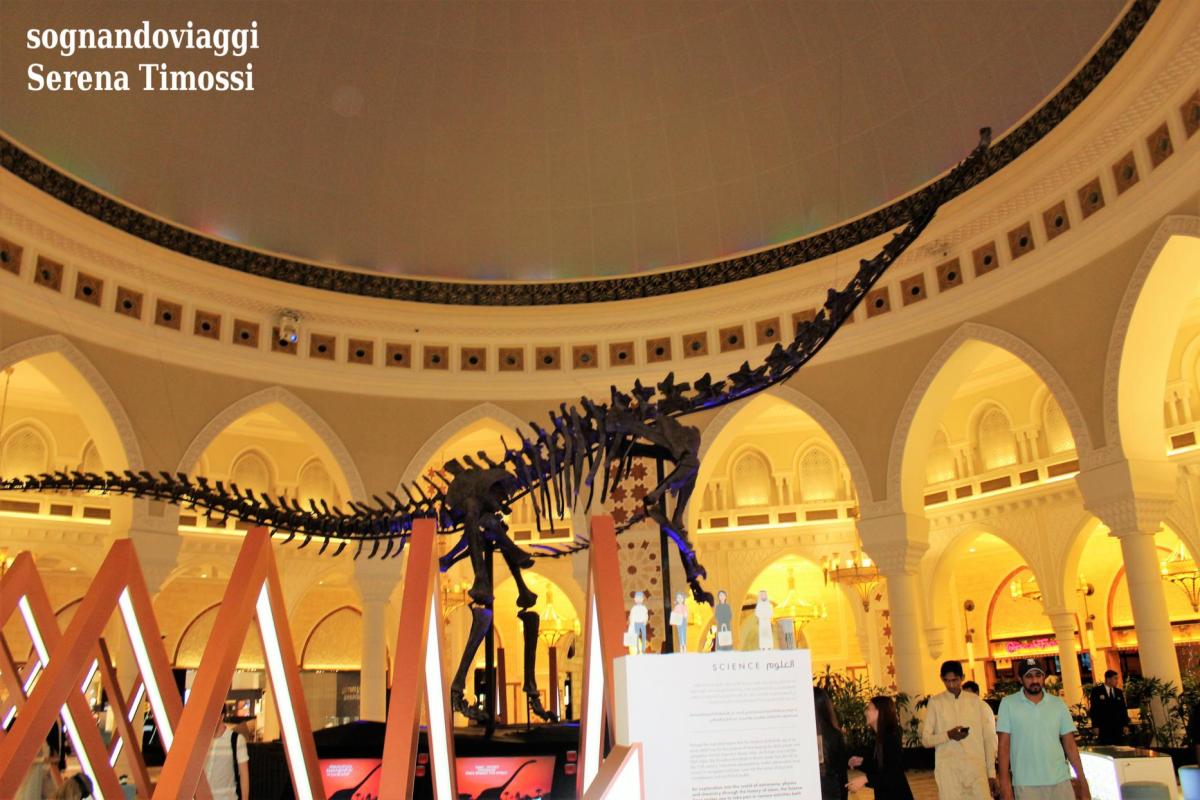 dubai mall dinosauro