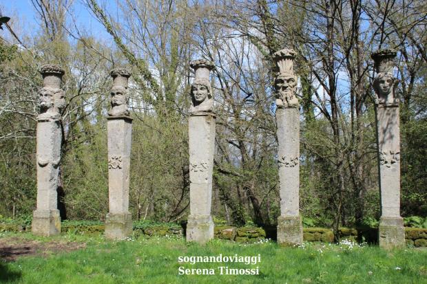 obelischi colonne bomarzo