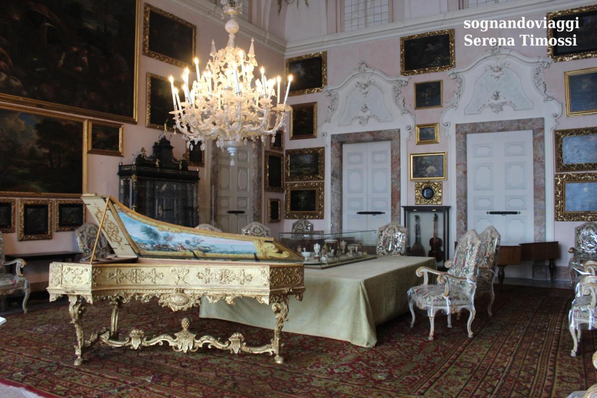 sala della musica isola bella