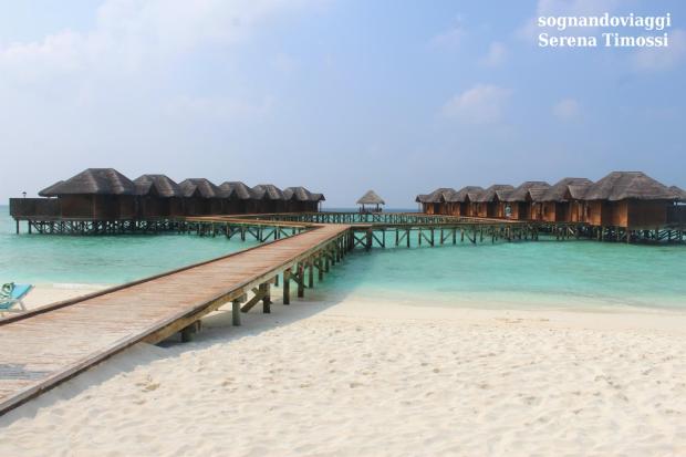 water bungalow maldive